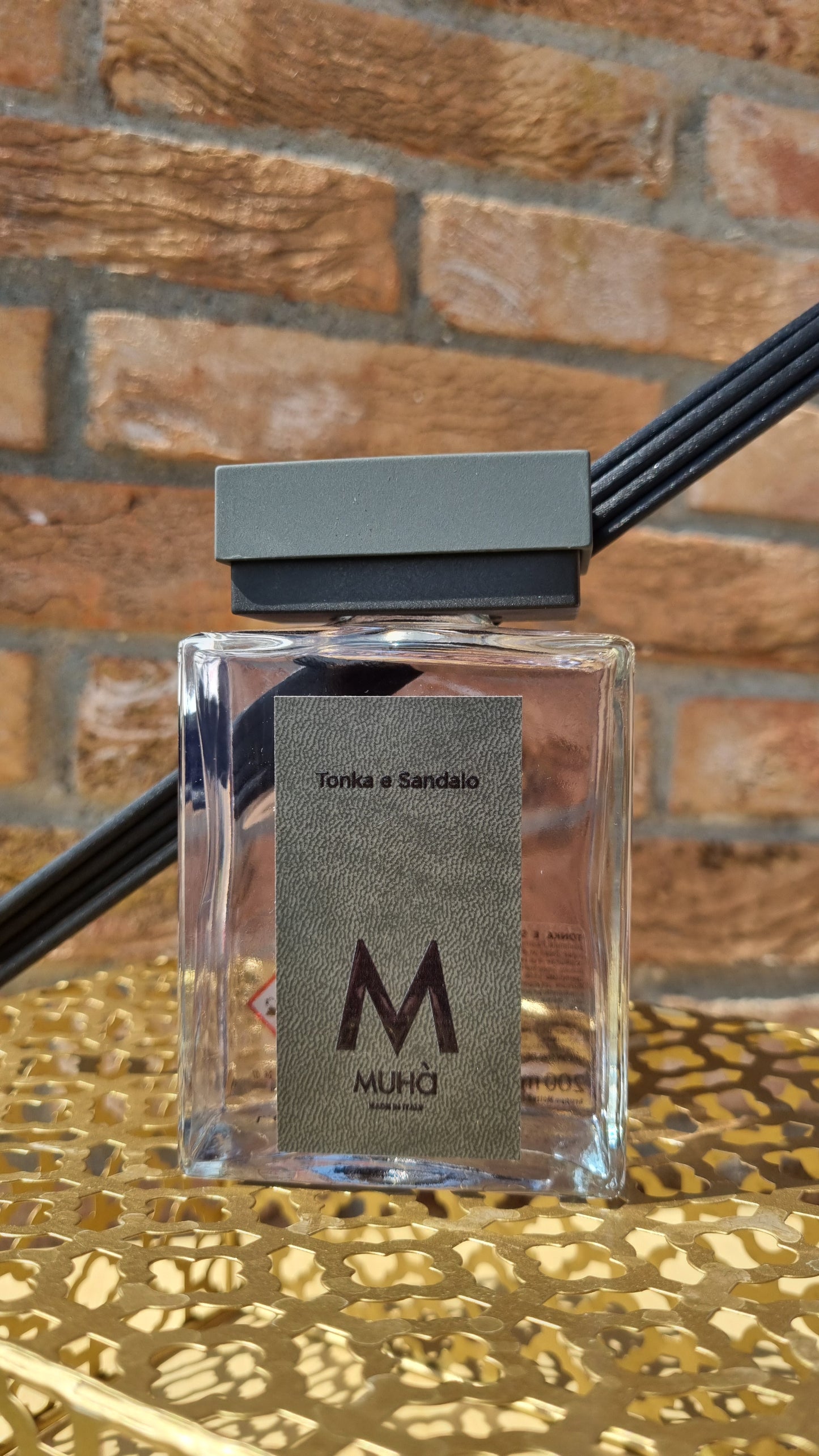 MUHA' Profumatore ambiente bastoncini 200ml TONKA E SANDALO