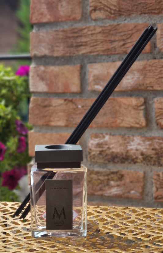 MUHA' Profumatore ambiente 100ml TONKA E SANDALO